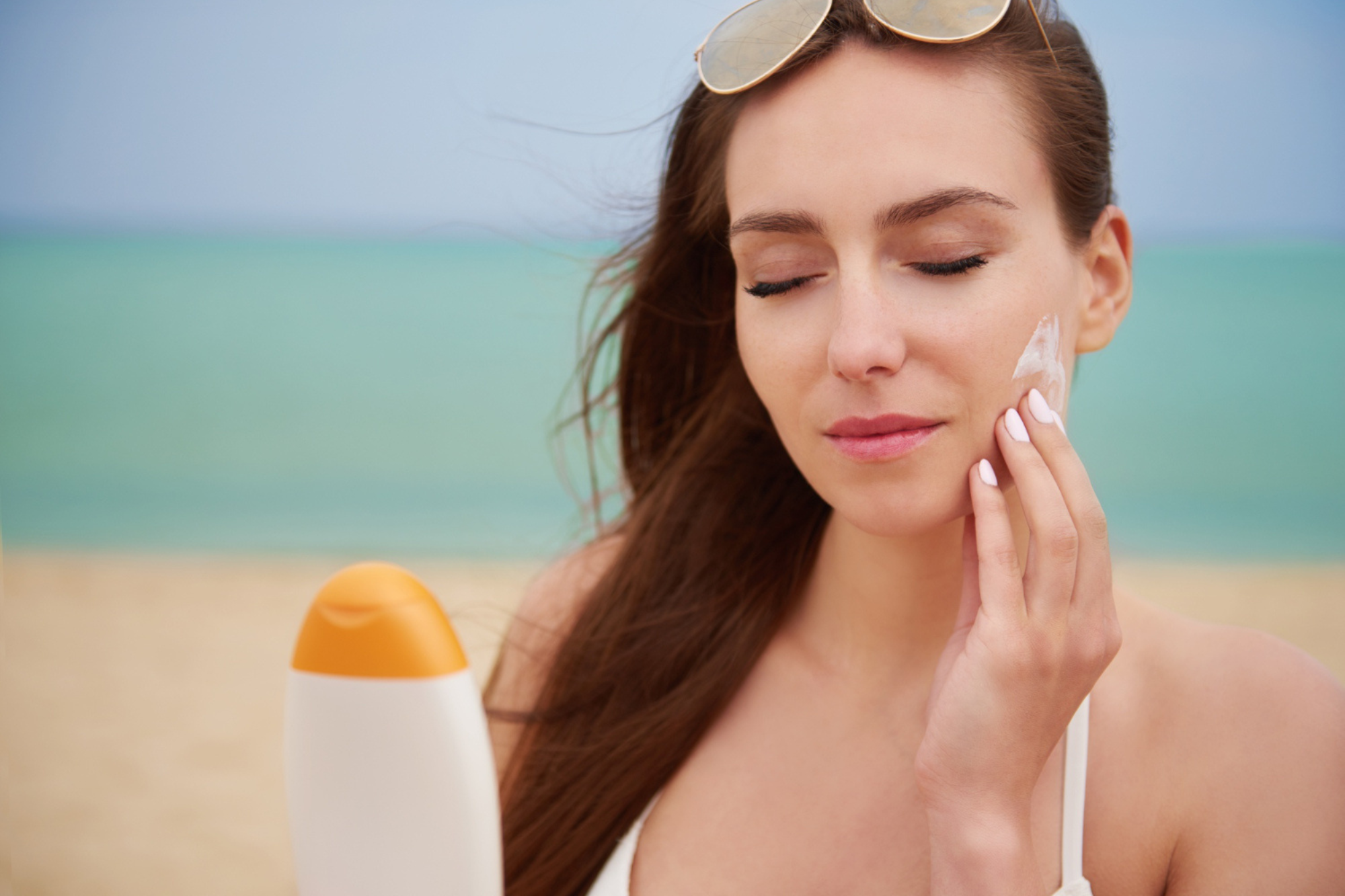 Best Sunscreen for Oily Skin With Korean & Water-Gel Formulas