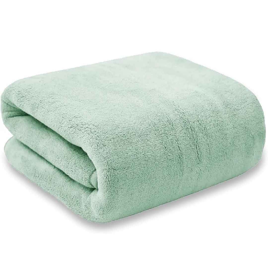 Feel Me Ultra-Soft Microfiber Bath Towel - Gentle Exfoliating Body Towel for Even Skin Tone - Makeup Removal & Anti-Aging - 70x140cm Large Size