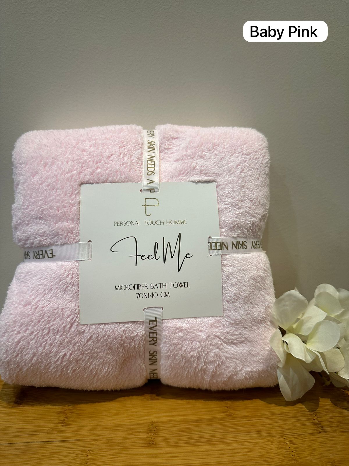 Feel Me Ultra-Soft Microfiber Bath Towel - Gentle Exfoliating Body Towel for Even Skin Tone - Makeup Removal & Anti-Aging - 70x140cm Large Size