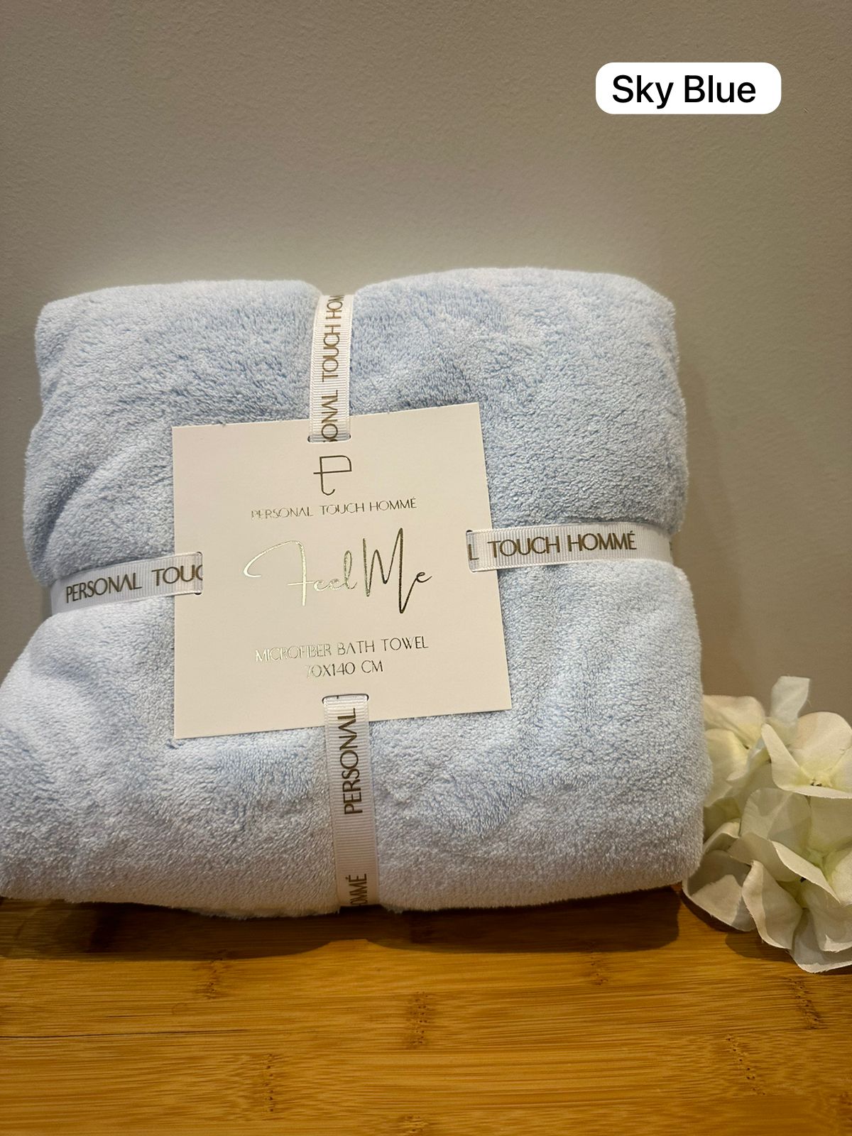 Feel Me Ultra-Soft Microfiber Bath Towel - Gentle Exfoliating Body Towel for Even Skin Tone - Makeup Removal & Anti-Aging - 70x140cm Large Size
