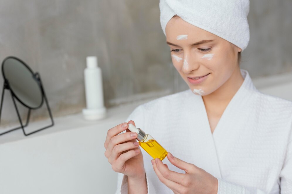 When to Use Vitamin C Serum in Routine?